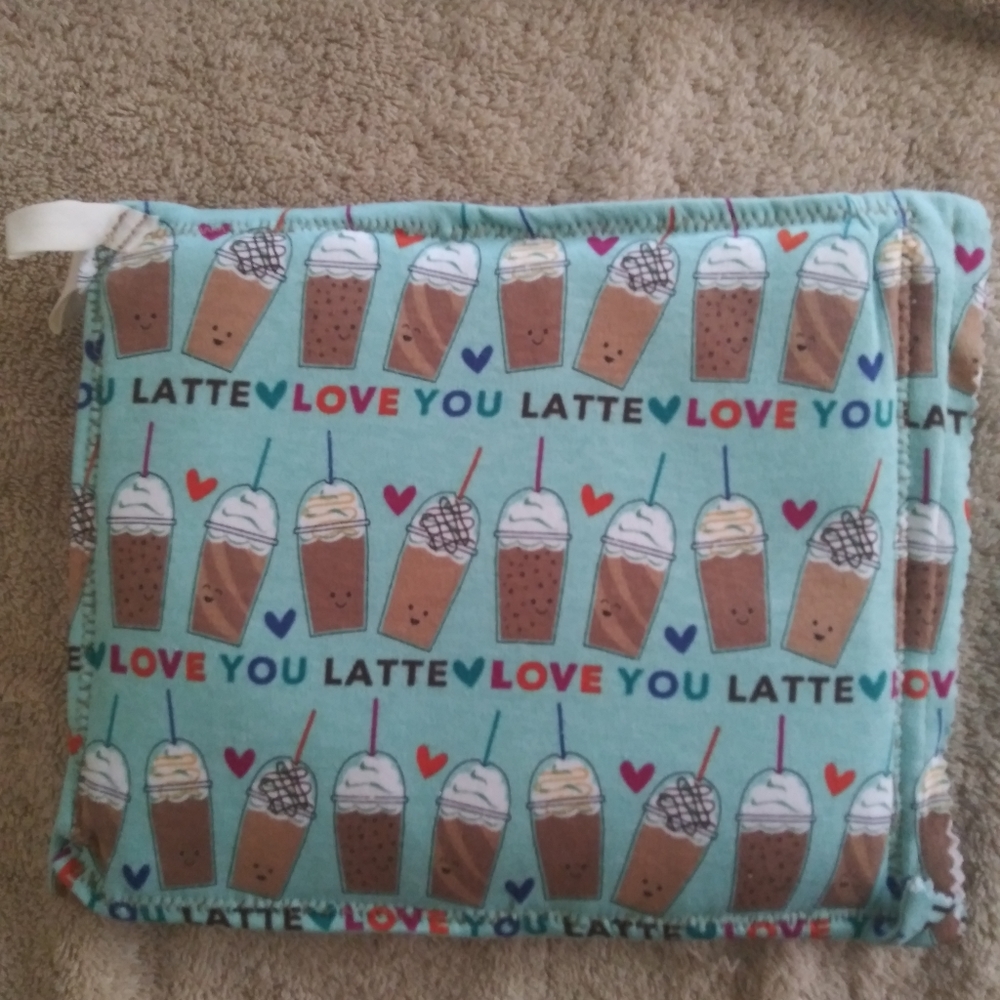 💘 NWOT Set of Love you latte potholders